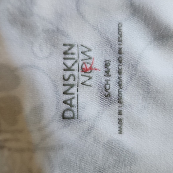 Danskin Now Women's Athletic top size small - Picture 5 of 6